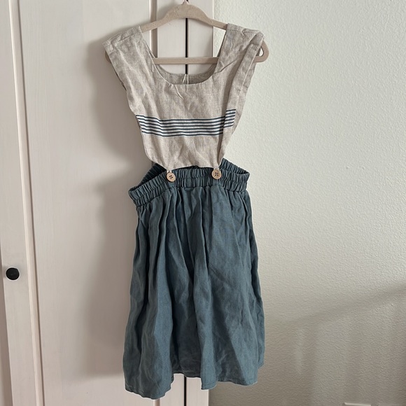 Slice (EUC) | girls linen apron pinafore dress - Picture 2 of 9